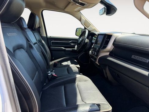 Used 2020 RAM 1500 Laramie AWD/4WD image 15