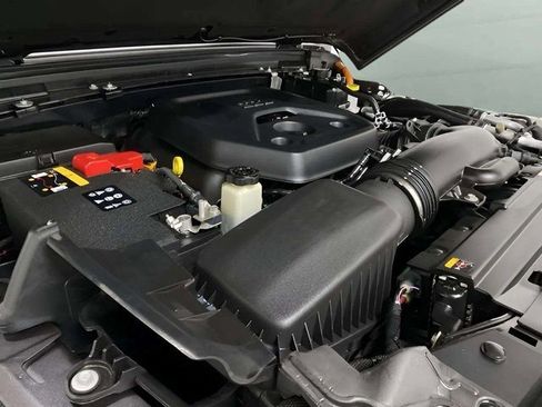 Used 2024 Jeep Wrangler Unlimited image 84