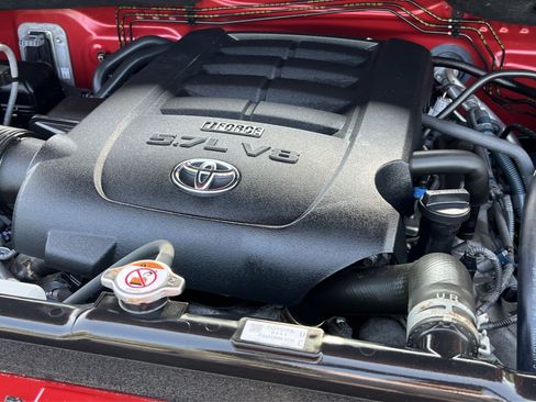 Used 2019 Toyota Tundra SR5 w/ TRD Off Road Package AWD/4WD image 26