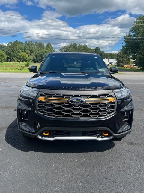 Used 2026 Ford Explorer Tremor w/ Tremor Ultimate Package AWD/4WD image 2