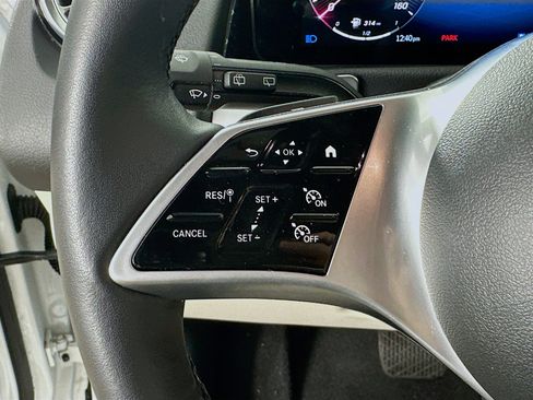 Certified 2025 Mercedes-Benz GLB 250 4MATIC image 12