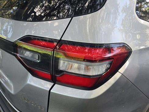 Used 2025 Honda Pilot EX-L image 11