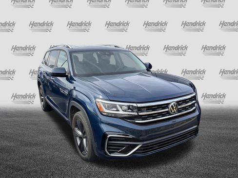 Used 2022 Volkswagen Atlas SEL R-Line image 2