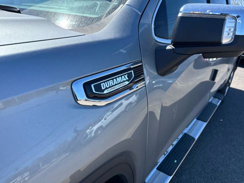 New 2026 GMC Sierra 1500 SLT AWD/4WD image 9