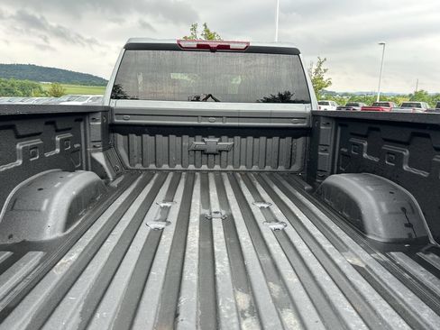 Used 2024 Chevrolet Silverado 2500 LT w/ All Star Edition AWD/4WD image 9