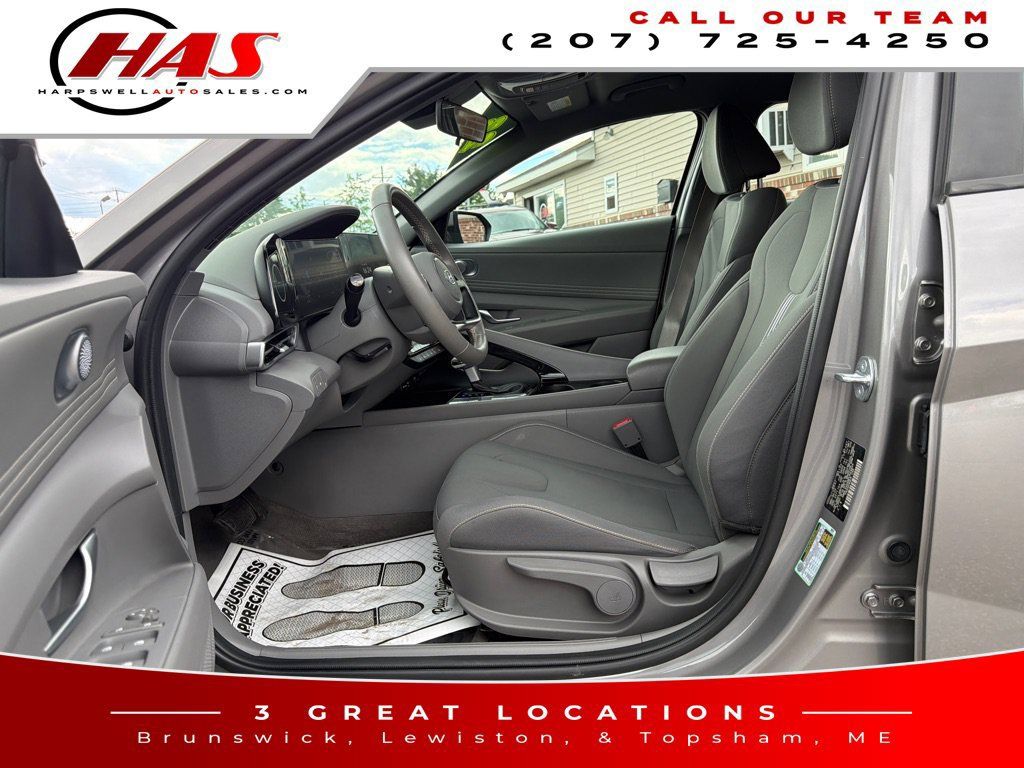 Used 2023 Hyundai Elantra SEL w/ Convenience Package FWD image 7