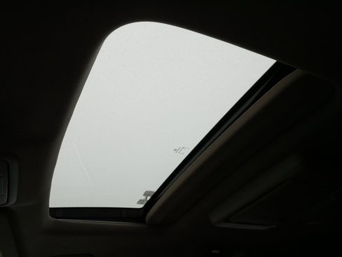 Used 2023 Honda Odyssey Touring image 30