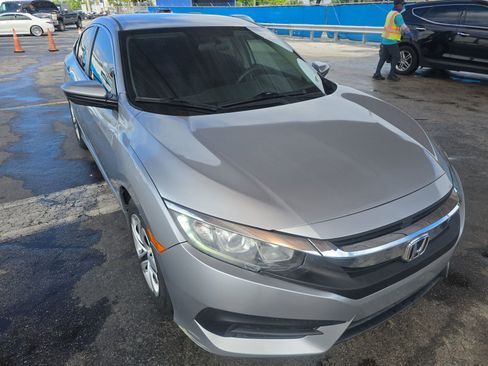 Used 2018 Honda Civic LX image 4