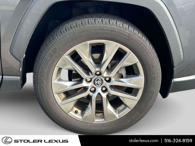 Used 2020 Toyota RAV4 XLE Premium AWD/4WD image 7