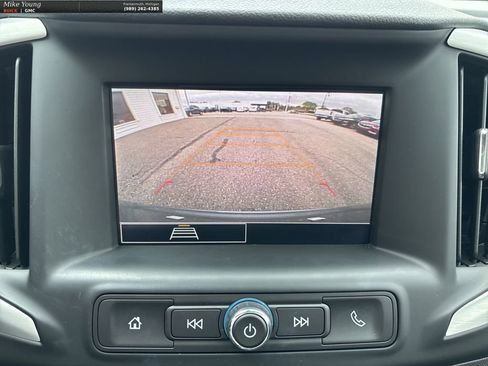 Used 2024 GMC Terrain SLE w/ Driver Convenience Package FWD image 28