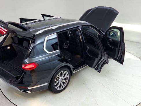 Used 2022 BMW X7 xDrive40i w/ Premium Package AWD/4WD image 20