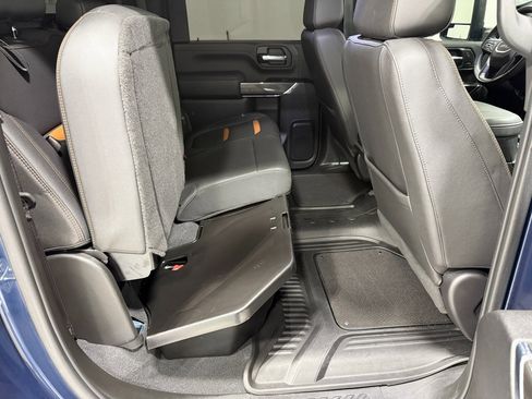 Used 2023 GMC Sierra 2500 AT4 image 34