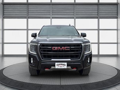 Used 2024 GMC Yukon AT4 w/ AT4 Premium Package AWD/4WD image 9