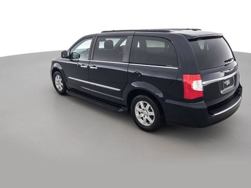 Used 2011 Chrysler Town & Country Touring w/ Security Group image 7