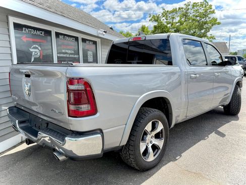 Used 2019 RAM 1500 Laramie AWD/4WD image 12