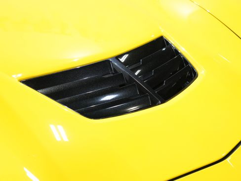 Used 2017 Chevrolet Corvette Z06 w/ Z07 Performance Package RWD image 13