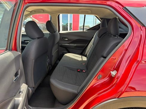 Used 2023 Nissan Kicks SV FWD image 16
