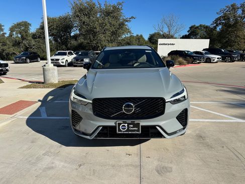 New 2026 Volvo XC60 B5 Plus w/ Protection Package Premier image 6