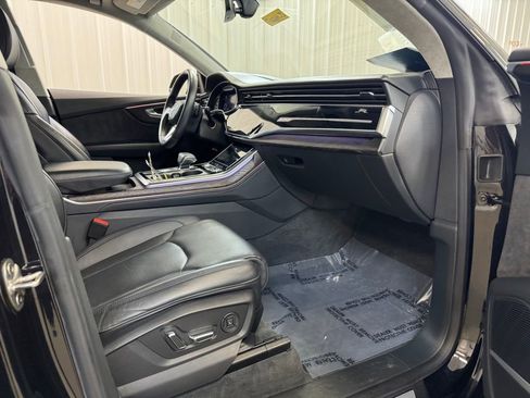 Used 2019 Audi Q8 Prestige w/ Luxury Package image 30
