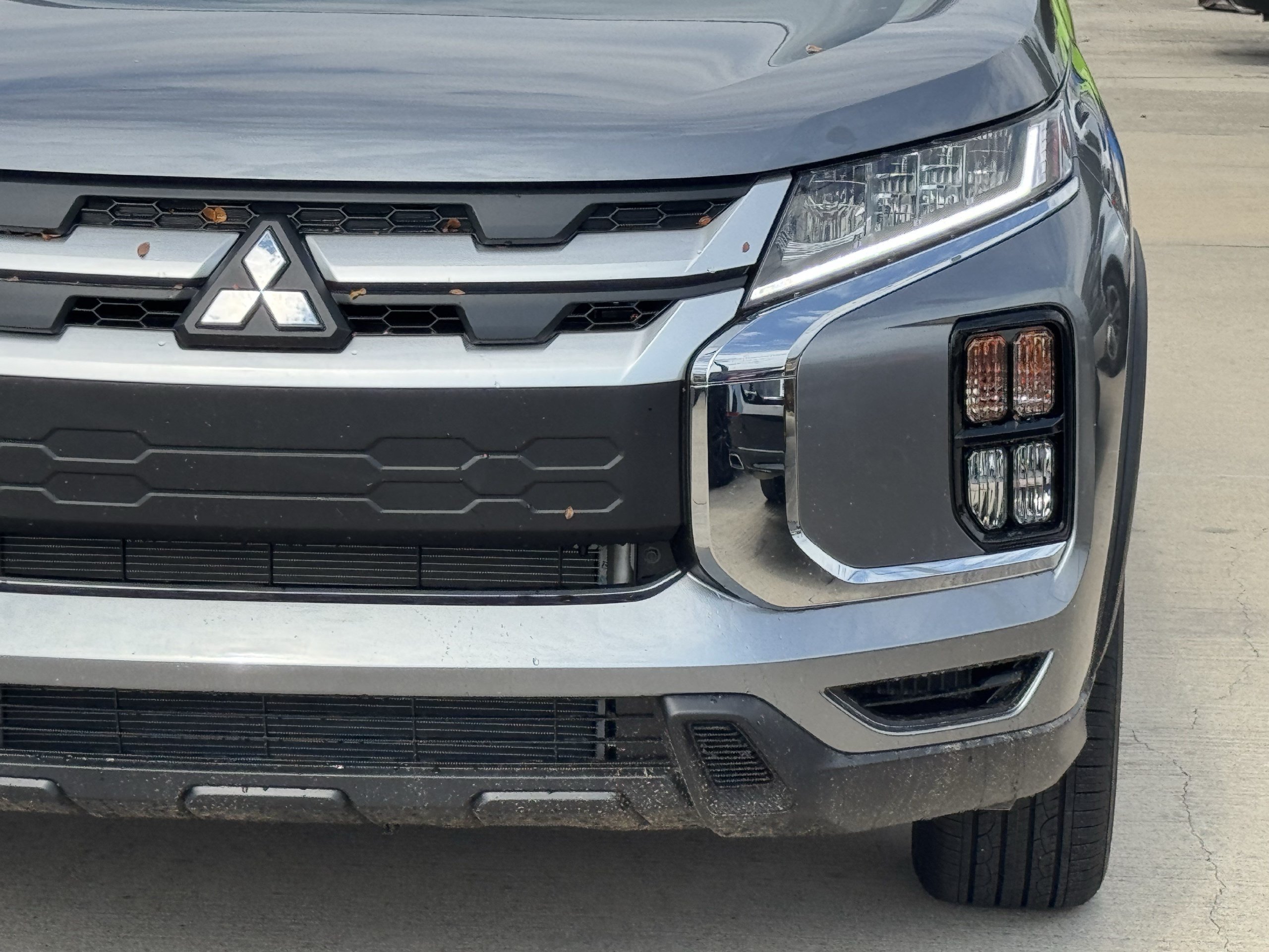 New 2027 Mitsubishi Outlander Sport ES FWD image 9
