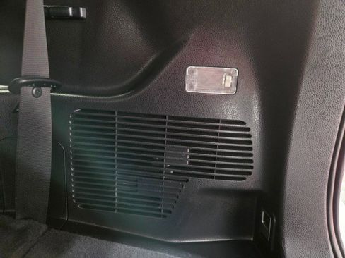 Used 2019 Toyota Highlander LE image 71