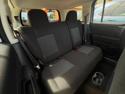 Used 2016 Jeep Patriot Sport w/ Power Value Group AWD/4WD image 24