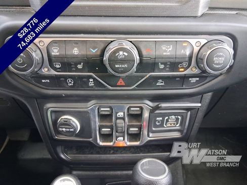 Used 2023 Jeep Gladiator Sport AWD/4WD image 29
