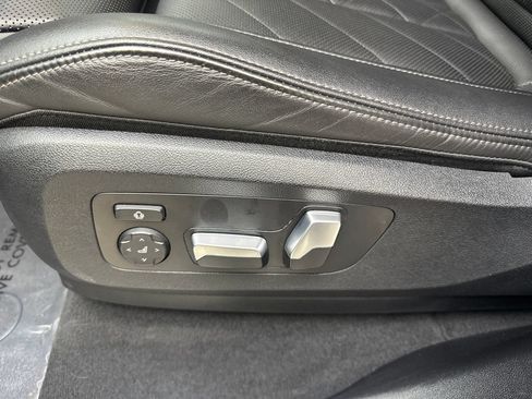 Used 2024 BMW X5 sDrive40i w/ Premium Package RWD image 32
