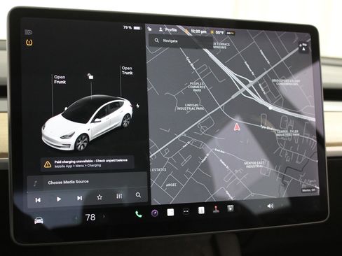 Used 2021 Tesla Model 3 Standard Range Plus image 11