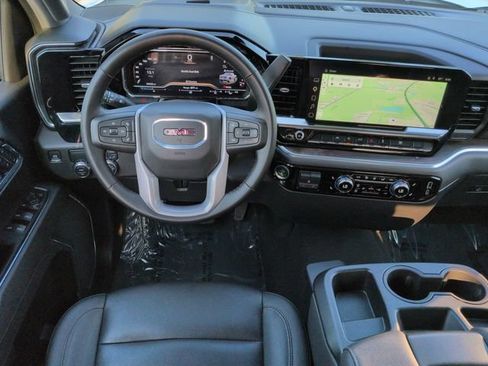 Used 2025 GMC Sierra 1500 SLT RWD image 16