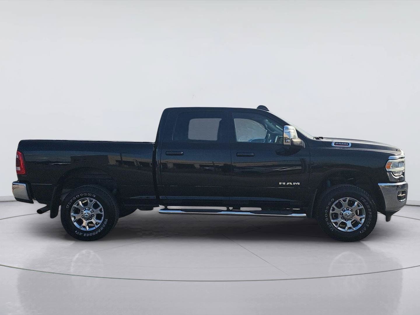 Used 2024 RAM 2500 Laramie w/ Off Road Package AWD/4WD image 6