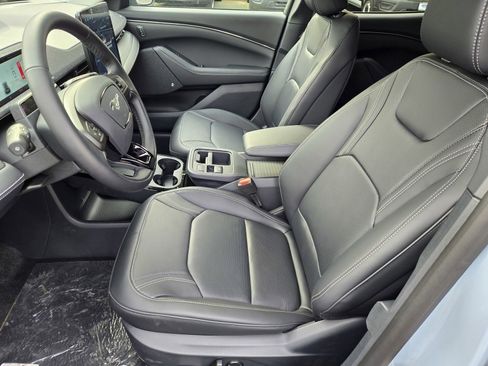 New 2026 Ford Mustang Mach-E Premium image 8