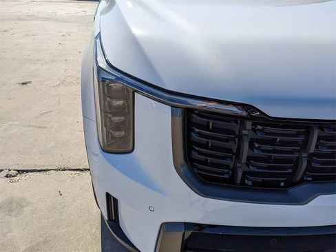 Certified 2025 Kia Sorento SX image 12