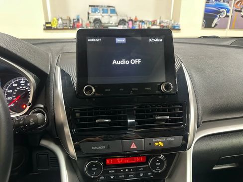 Used 2022 Mitsubishi Eclipse Cross SE image 36