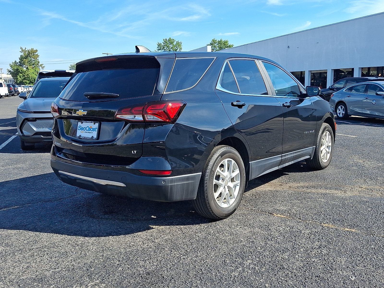 Certified 2024 Chevrolet Equinox LT w/ LPO, Floor Liner Package FWD image 6