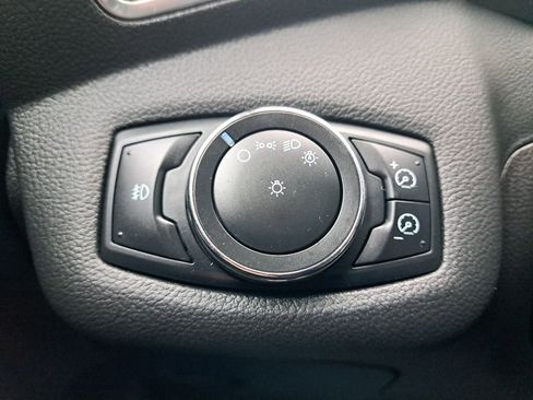 Used 2013 Ford Escape Titanium image 25