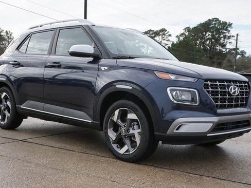 New 2026 Hyundai Venue SEL image 2