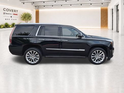 Used 2020 Cadillac Escalade Premium Luxury RWD image 15