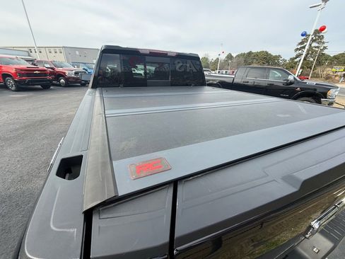 Used 2025 GMC Sierra 1500 SLT w/ SLT Premium Plus Package image 11