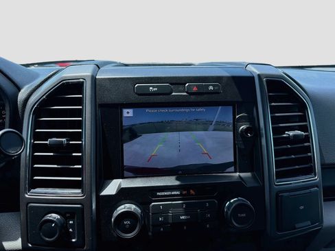 Used 2019 Ford F150 XLT AWD/4WD image 15