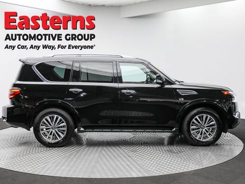 Used 2022 Nissan Armada SV w/ SV Appearance Package image 4
