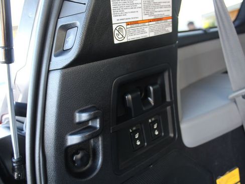 Used 2014 Toyota Sequoia Platinum AWD/4WD image 40