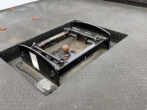 Used 2005 GMC TopKick C4500 4x4 Crew Cab image 15