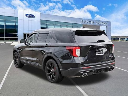 Used 2022 Ford Explorer ST w/ Equipment Group 401A RWD image 2