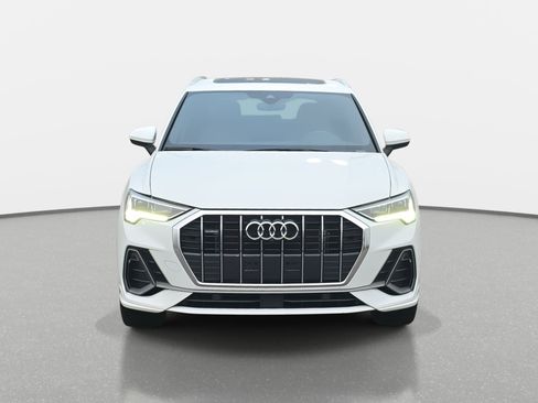 Used 2022 Audi Q3 2.0T Premium Plus w/ Premium Plus Package image 2