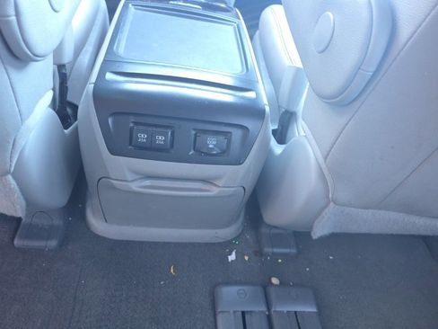 Used 2019 Toyota Sienna XLE image 14