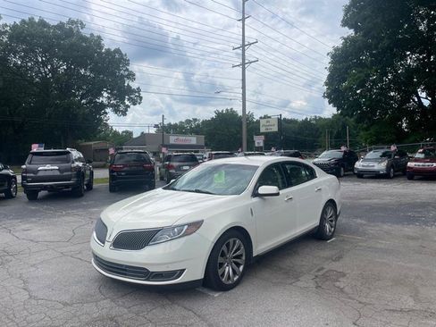 Used 2013 Lincoln MKS FWD image 1