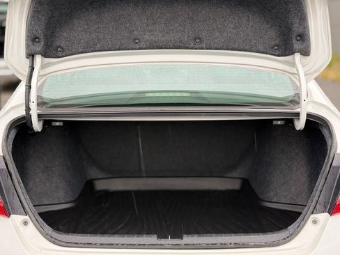 Used 2020 Honda Accord EX image 29