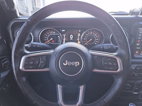 Used 2020 Jeep Gladiator Overland image 21