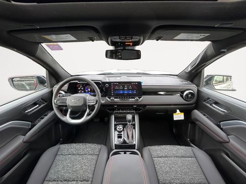 New 2026 Chevrolet Colorado Z71 w/ Technology Package image 13